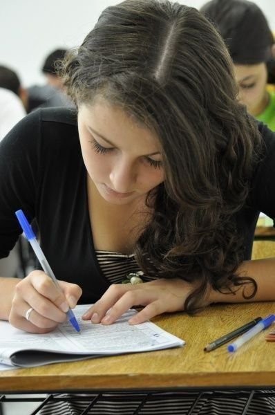 Estudante, durante durante as provas do vestibular realizado em janeiro na Unicentro.